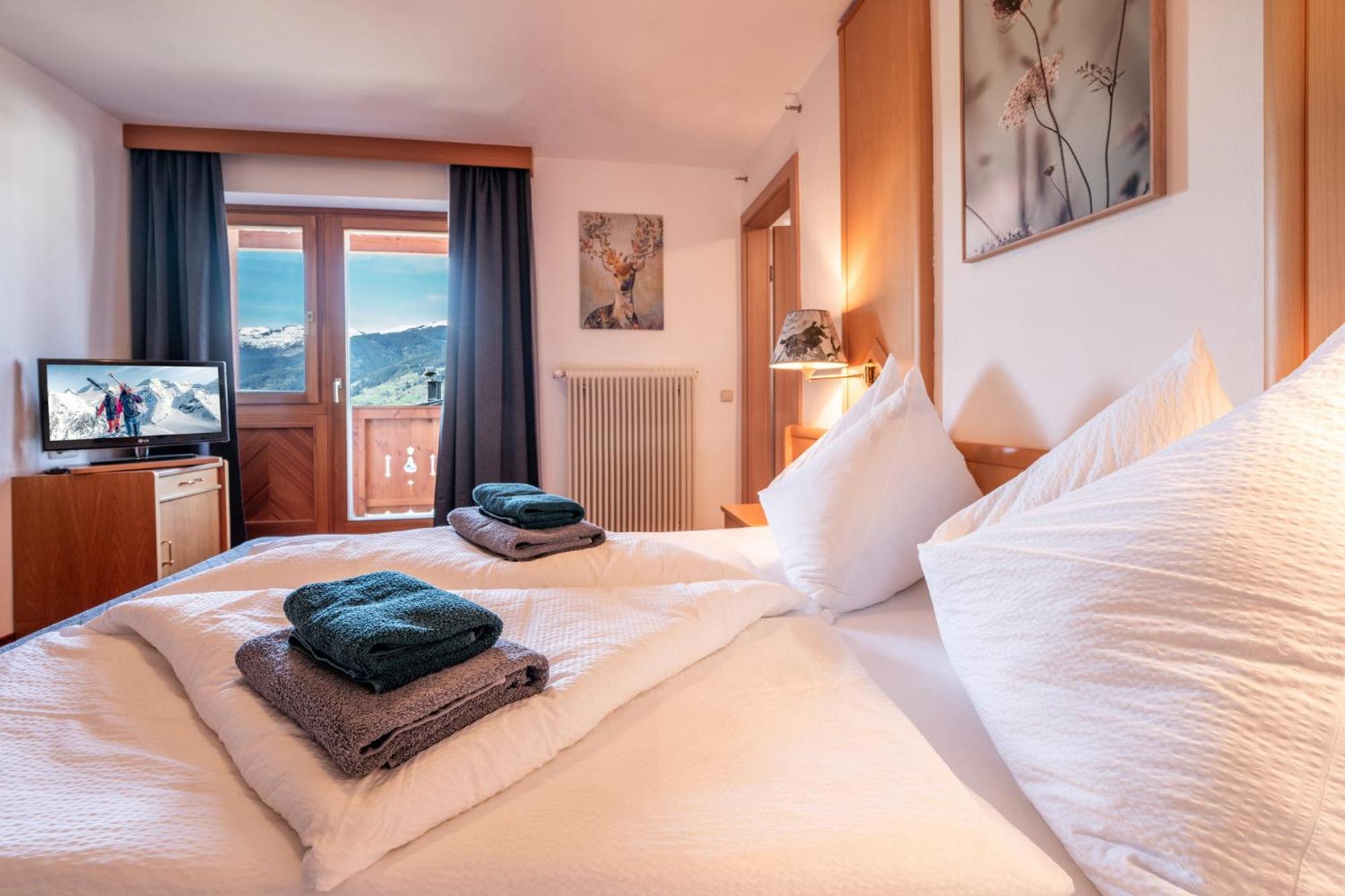 Villa Oberlehenhof Kaprun Zimmer foto